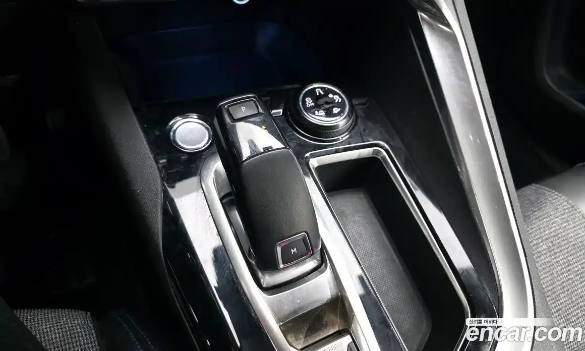 Peugeot 3008 2017 1.6 гидро в Москве № 897401, фото 9