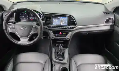 Hyundai Avante 2017 1.6 механика в Москве № 926928, миниатюра 7