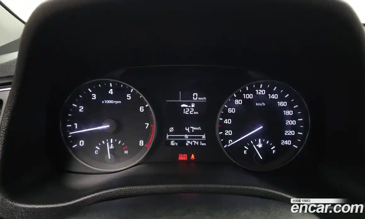 Hyundai Avante 2017 1.6 механика в Москве № 926928, фото 8