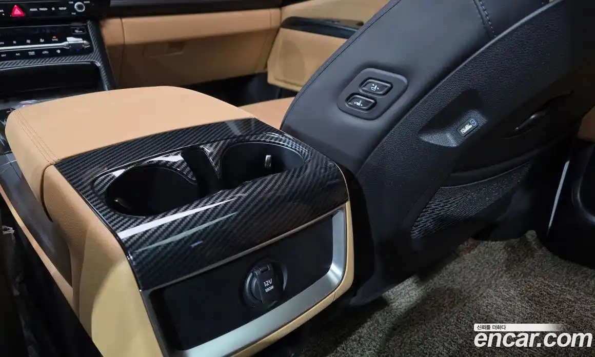 Kia Canival 2021 2.2 Автомат в Москве № 929005, фото 18