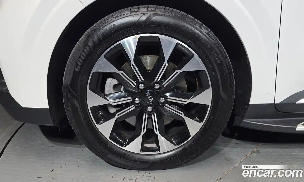 Kia Canival 2021 2.2 Автомат в Москве № 929005, фото 5