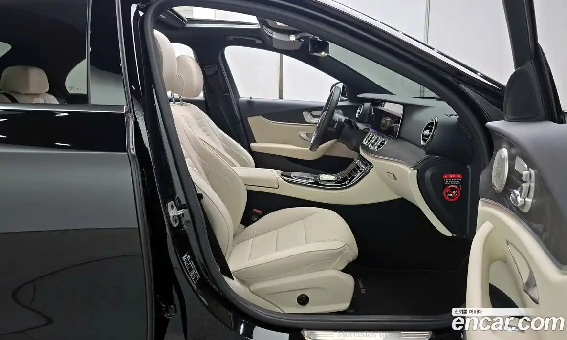 Mercedes-Benz E-Class 2023 2.0 гидро, фото 10