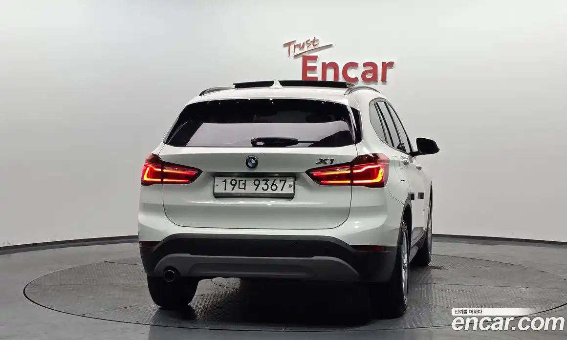 BMW X1 2017 2.0 гидро в Москве № 1001109, фото 3