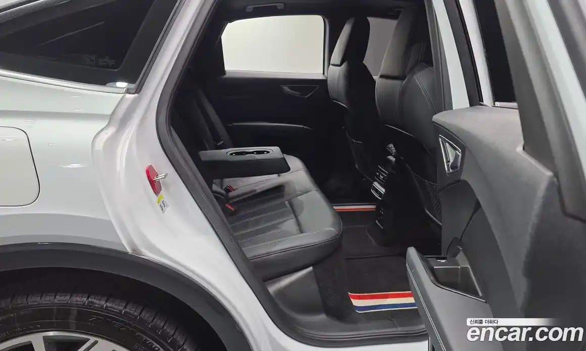 Audi Q4 e-tron 2022 0.2 гидро в Москве № 1007203, фото 12