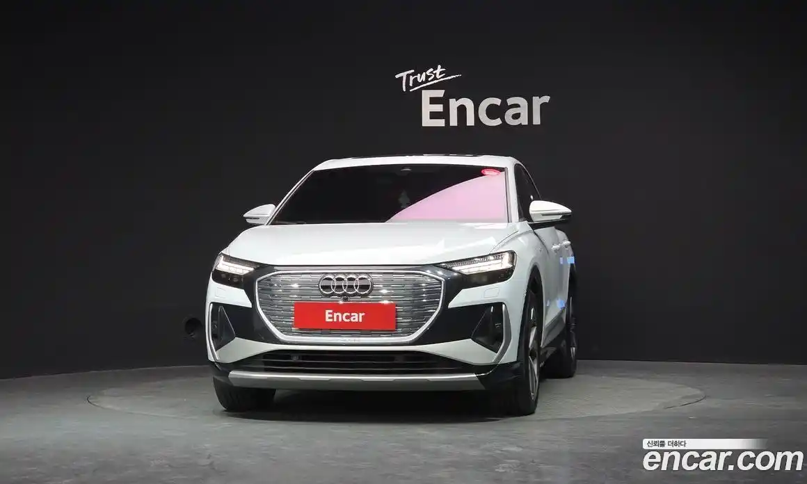 Audi Q4 e-tron 2022 0.2 гидро в Москве № 1007203, фото 3