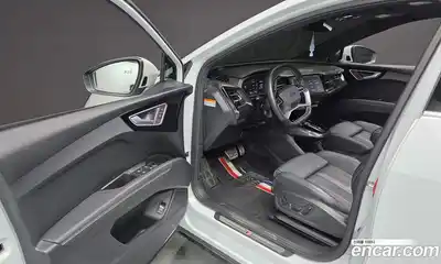 Audi Q4 e-tron 2022 0.2 гидро в Москве № 1007203, миниатюра 10