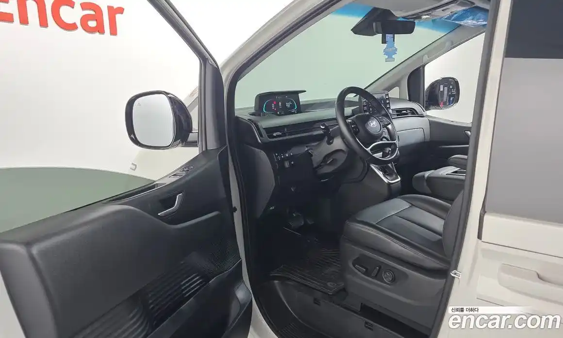 Hyundai Staria 2024 1.6 Автомат в Москве № 1007597, фото 12