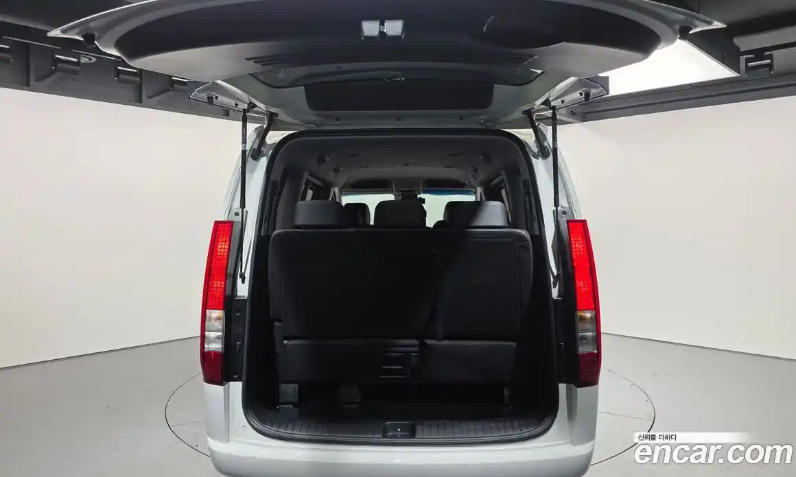 Hyundai Staria 2024 1.6 Автомат в Москве № 1007597, фото 20