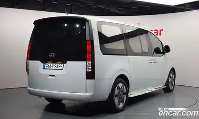 Hyundai Staria 2024 1.6 Автомат в Москве № 1007597, миниатюра 2