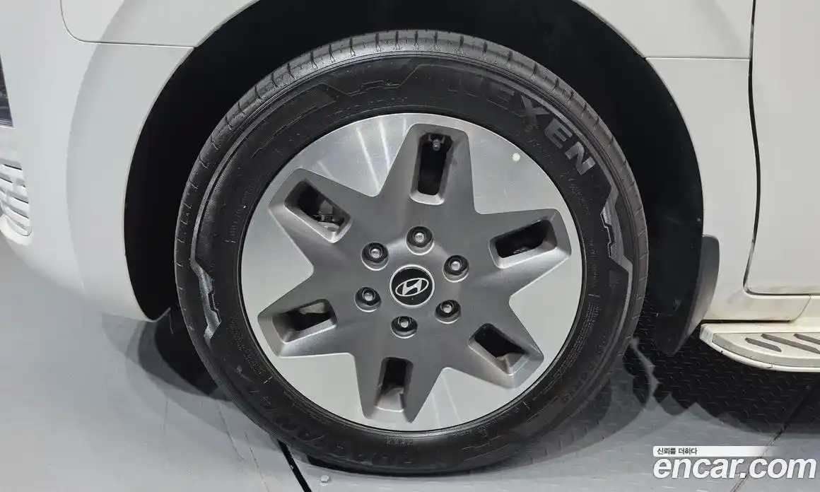 Hyundai Staria 2024 1.6 Автомат в Москве № 1007597, фото 5