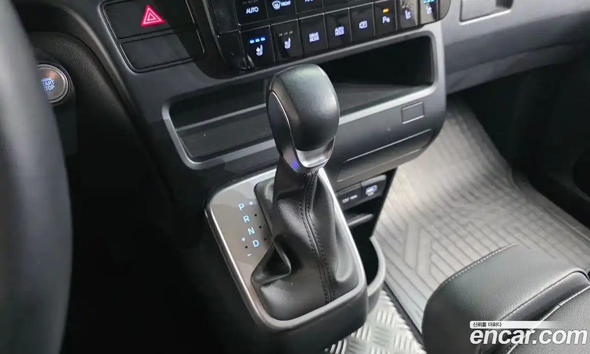 Hyundai Staria 2024 1.6 Автомат в Москве № 1007597, фото 9