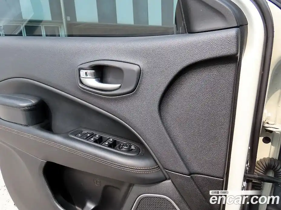 Jeep Compass 2019 2.4 гидро в Москве № 1015143, фото 11
