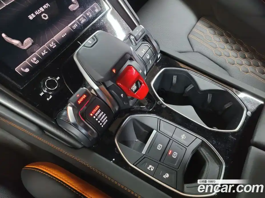 Lamborghini Urus 2024 4.0 гидро в Москве № 1015972, фото 14