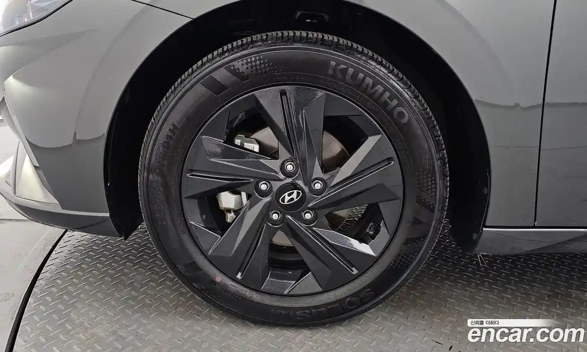 Hyundai Avante 2022 1.6 Автомат в Москве № 1065598, фото 5