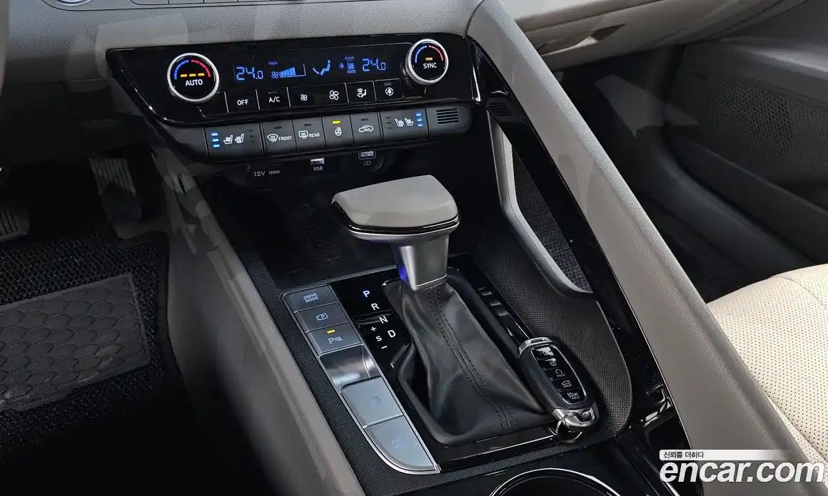 Hyundai Avante 2022 1.6 Автомат в Москве № 1065598, фото 9