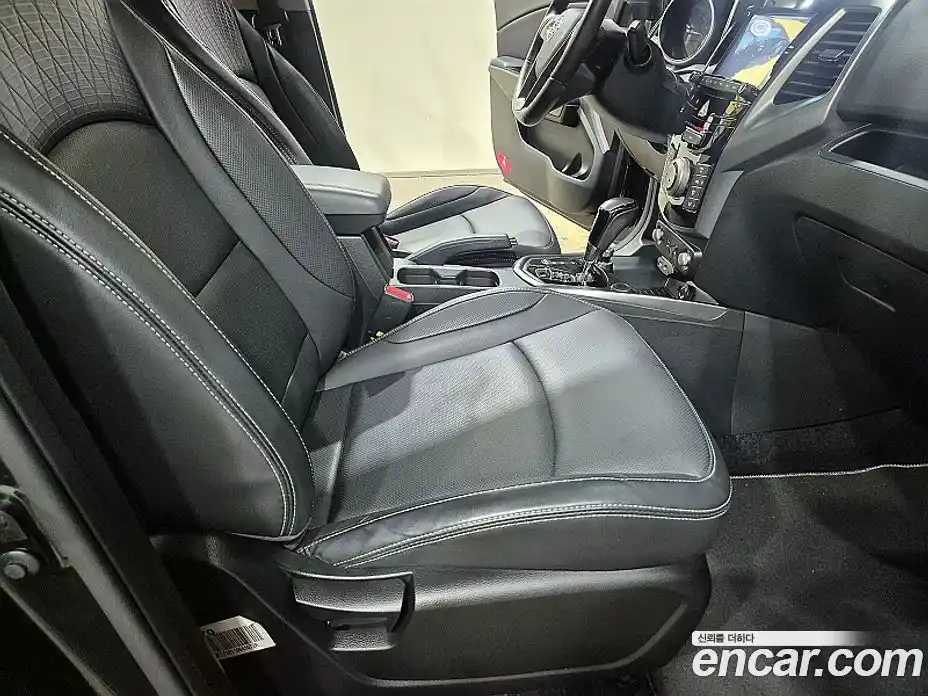 SsangYong TIBOLI 2018 1.6 Автомат в Москве № 1067134, фото 14