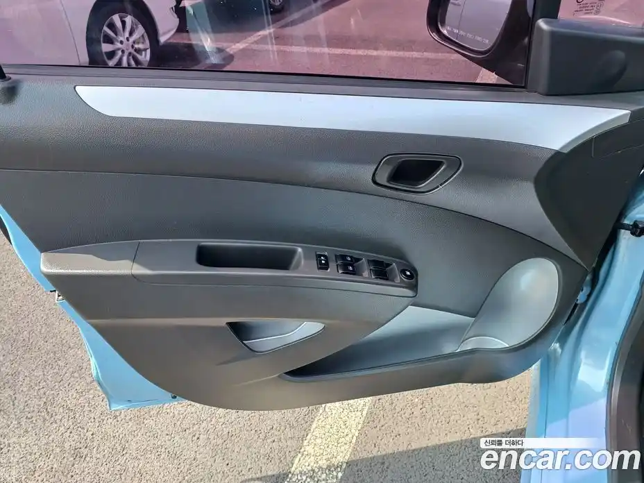 Chevrolet Spark 2013 1.0 Автомат в Москве № 1081815, фото 16