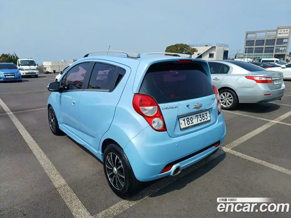 Chevrolet Spark 2013 1.0 Автомат в Москве № 1081815, фото 2