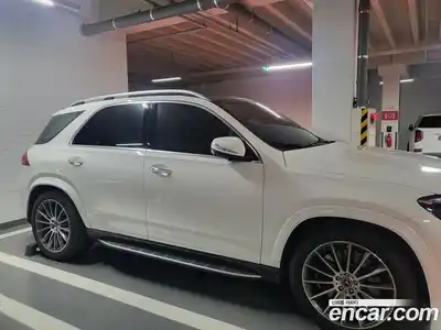Mercedes-Benz GLE-Class 2025 3.0 Автомат в Москве № 1082978, миниатюра 2