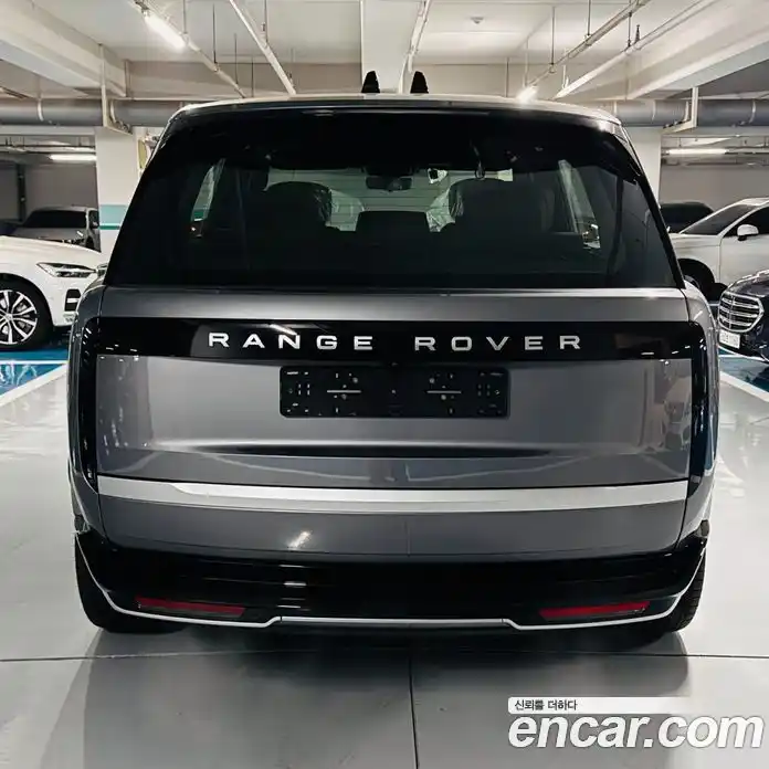Land Rover Range-Rover 2026 4.4 гидро в Москве № 1085166, фото 6