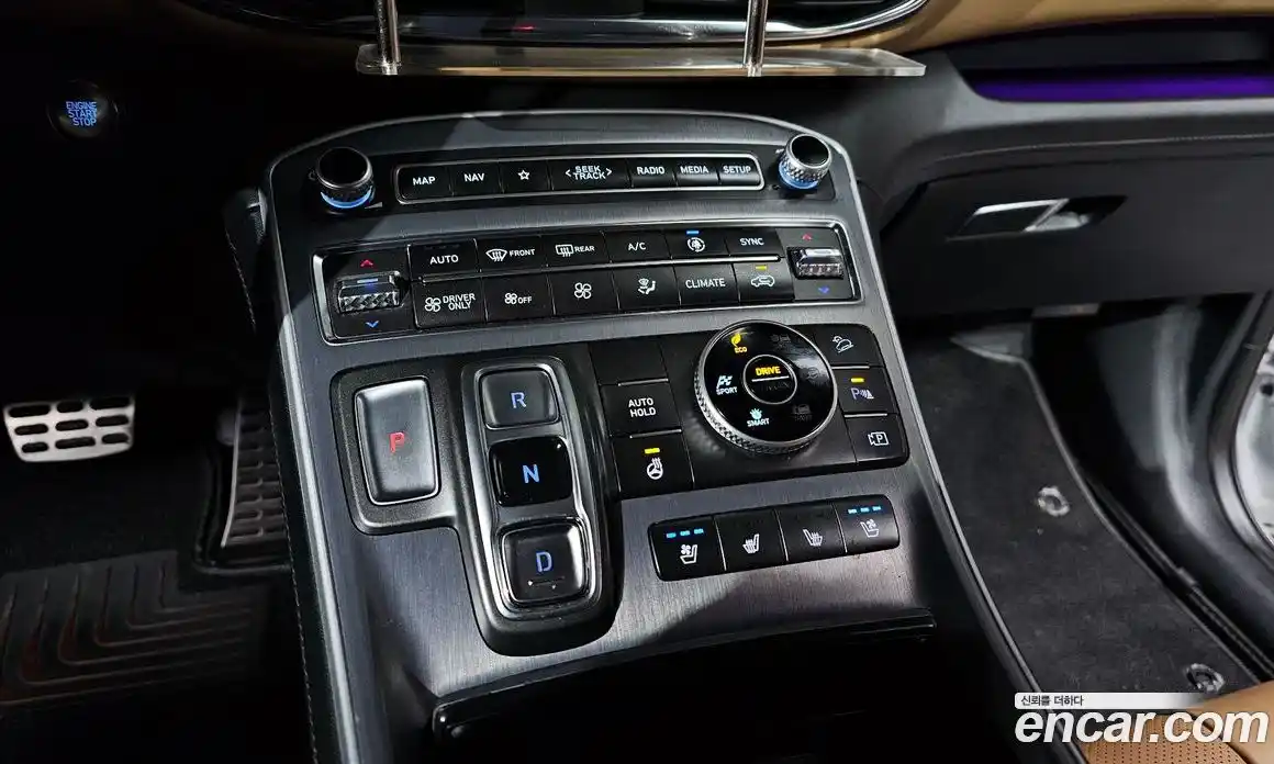 Hyundai Santa Fe 2023 1.6 гидро, фото 9