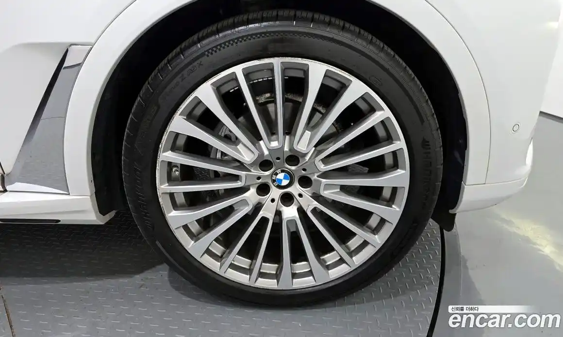 BMW X7 2022 3.0 гидро в Москве № 154957, фото 5