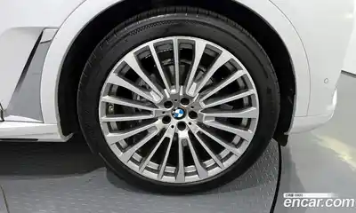 BMW X7 2022 3.0 гидро в Москве № 154957, миниатюра 5