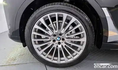 BMW X7 2022 3.0 гидро в Москве № 157369, миниатюра 5