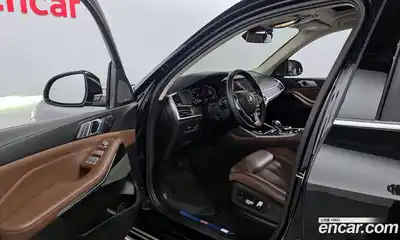 BMW X7 2022 3.0 гидро в Москве № 157369, миниатюра 10