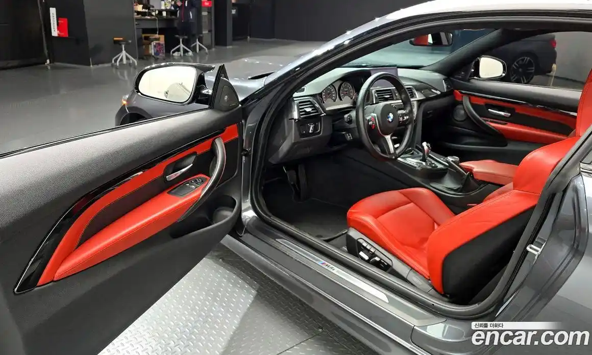 BMW M4 2017 3.0 гидро в Москве № 158476, фото 10