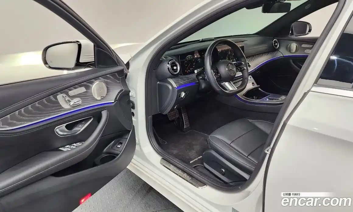 Mercedes-Benz E-Class 2022 2.0 гидро в Москве № 160150, фото 10