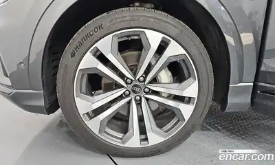 Audi Q8 2023 3.0 гидро в Москве, миниатюра 5