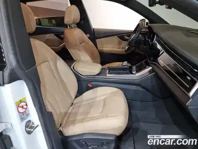 Audi Q8 2023 3.0 гидро в Москве № 164041, миниатюра 10