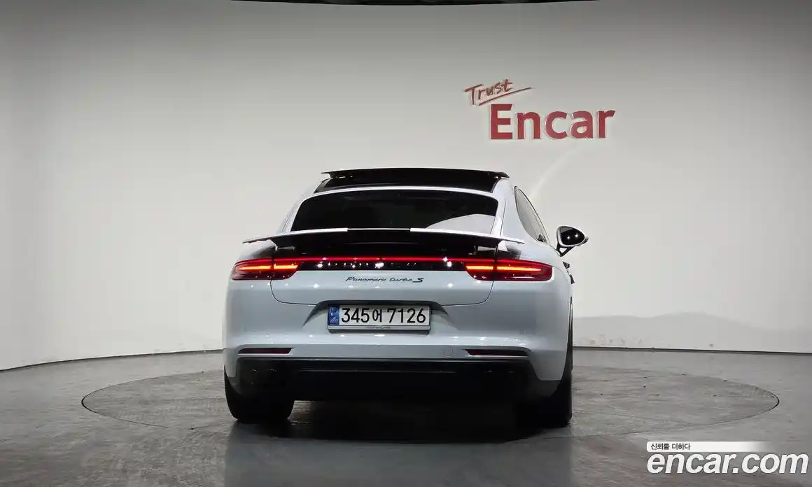 Porsche Panamera 2018 4.0 гидро в Москве № 165012, фото 3