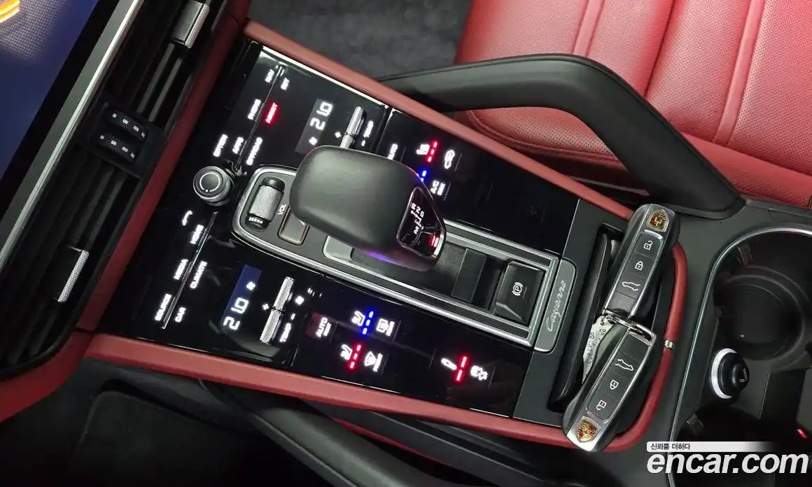 Porsche Cayenne 2022 3.0 гидро в Москве № 165287, фото 9