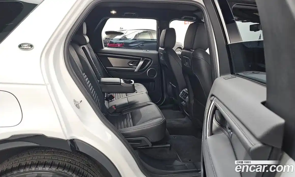 Land Rover Discovery Sport 2024 2.0 гидро в Москве № 166007, фото 11