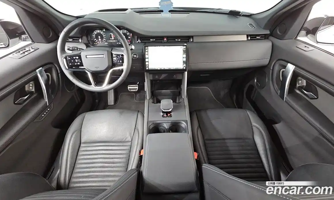 Land Rover Discovery Sport 2024 2.0 гидро в Москве № 166007, фото 6