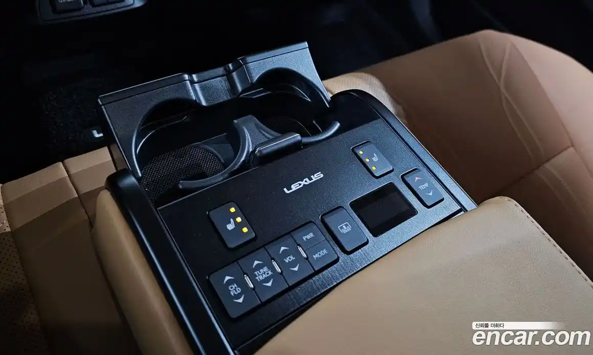 Lexus ES 2023 2.5 гидро в Москве № 168082, фото 19
