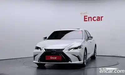 Lexus ES 2023 2.5 гидро в Москве № 168082, миниатюра 3
