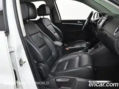 Volkswagen Tiguan 2015 2.0 гидро в Москве № 169271, миниатюра 10