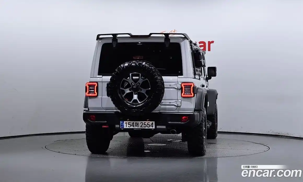 Jeep Wrangler 2023 2.0 гидро в Москве № 169354, фото 4