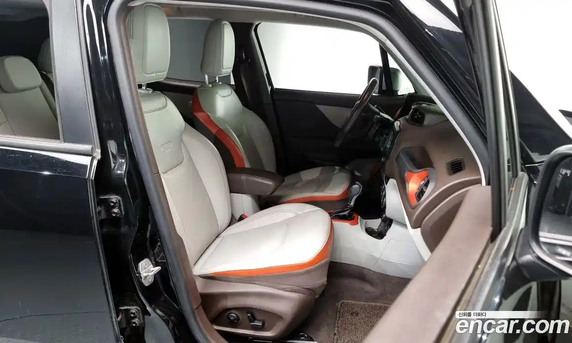 Jeep Renegade 2016 2.0 гидро в Москве № 169852, фото 10