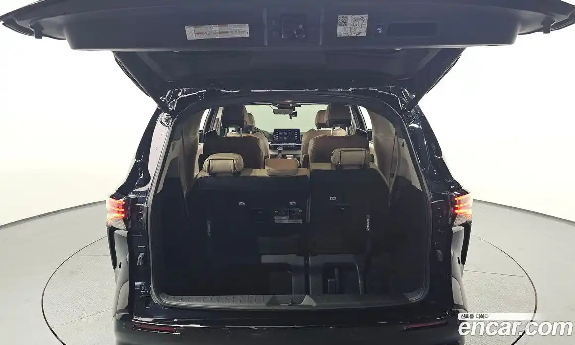 Toyota Sienna 2024 2.5 гидро в Москве № 170123, фото 20