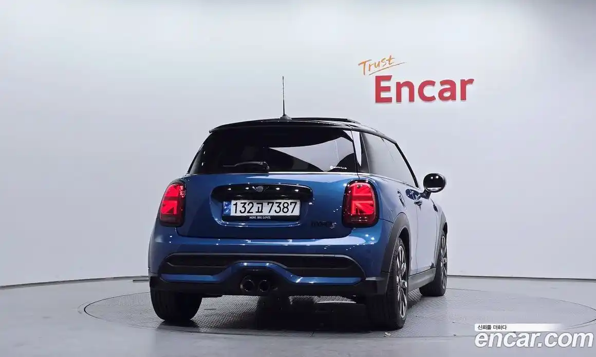 Mini Cooper 2022 2.0 гидро в Москве № 171317, фото 4
