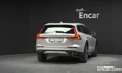 Volvo V60 2021 2.0 гидро в Москве № 196917, миниатюра 4