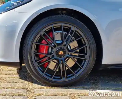 Porsche Panamera 2025 4.0 гидро в Москве № 197748, миниатюра 9