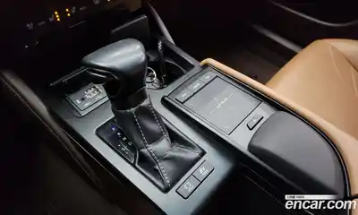 Lexus ES 2021 2.5 гидро в Москве № 198903, миниатюра 9