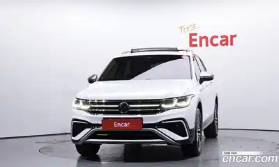 Volkswagen Tiguan 2022 2.0 гидро в Москве № 198969, миниатюра 3