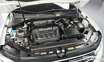 Volkswagen Tiguan 2022 2.0 гидро в Москве № 198969, миниатюра 6