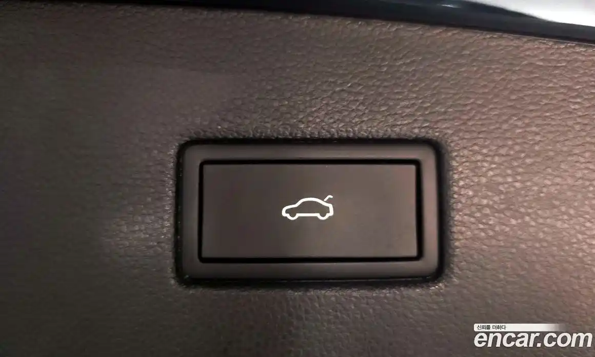 Volkswagen Tiguan 2023 2.0 гидро в Москве № 199040, фото 20